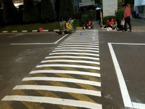 marka jalan di lampu merah